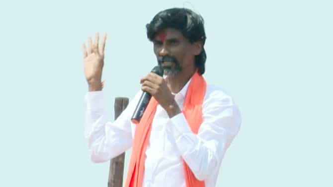 Manoj Jarange-Patil : नरेंद्र मोदी यांनी फडणवीस यांना समज द्यावी; मनोज जरांगे पाटील असं का म्हणाले?