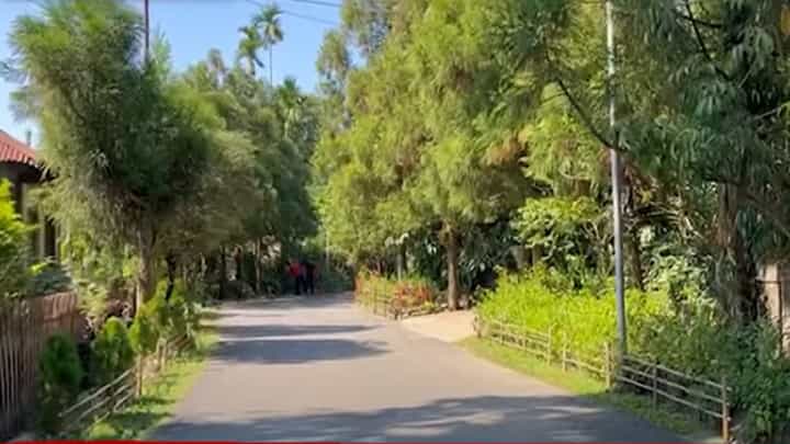 आशियातील सर्वात सुंदर गाव पाहिलंय का? ज्या गावात गेल्या २५ वर्षात निवडणुकाच झाल्या नाहीत आशियातील सर्वात सुंदर गाव पाहिलंय का? ज्या गावात गेल्या २५ वर्षात निवडणुकाच झाल्या नाहीत