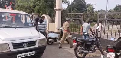 Nashik Crime : ब्लॅकमेल करत डॉक्टरकडून उकळली लाखोंची खंडणी, गुन्हा दाखल