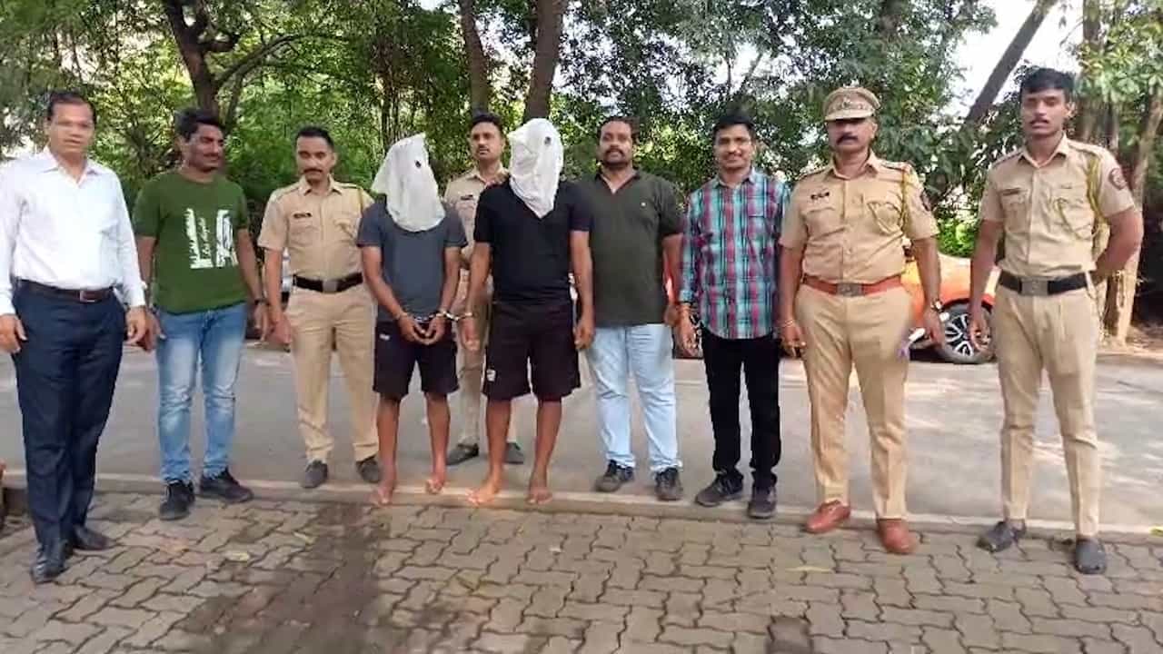 Navi MuMbai Crime : पनवेलजवळ ट्रकचालकाला मारहाण करून लुटले, दुकलीला अटक पण..