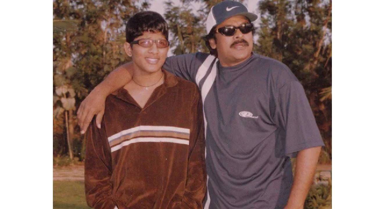 बऱ्याच अभिनेत्यांचे, अभिनेत्रींचे लहानपणीचे फोटो, व्हिडीओ व्हायरल असतात. आपल्याला त्यांचे लहानपणीचे फोटो, व्हिडीओ बघून पटकन लक्षात येत नाही की हे कोण आहे. आपणही गोंधळून जातो. आता हाच फोटो बघा. हा छोटा मुलगा सध्या साऊथ इंडस्ट्रीवर राज्य करतोय. कोण आहे हा?