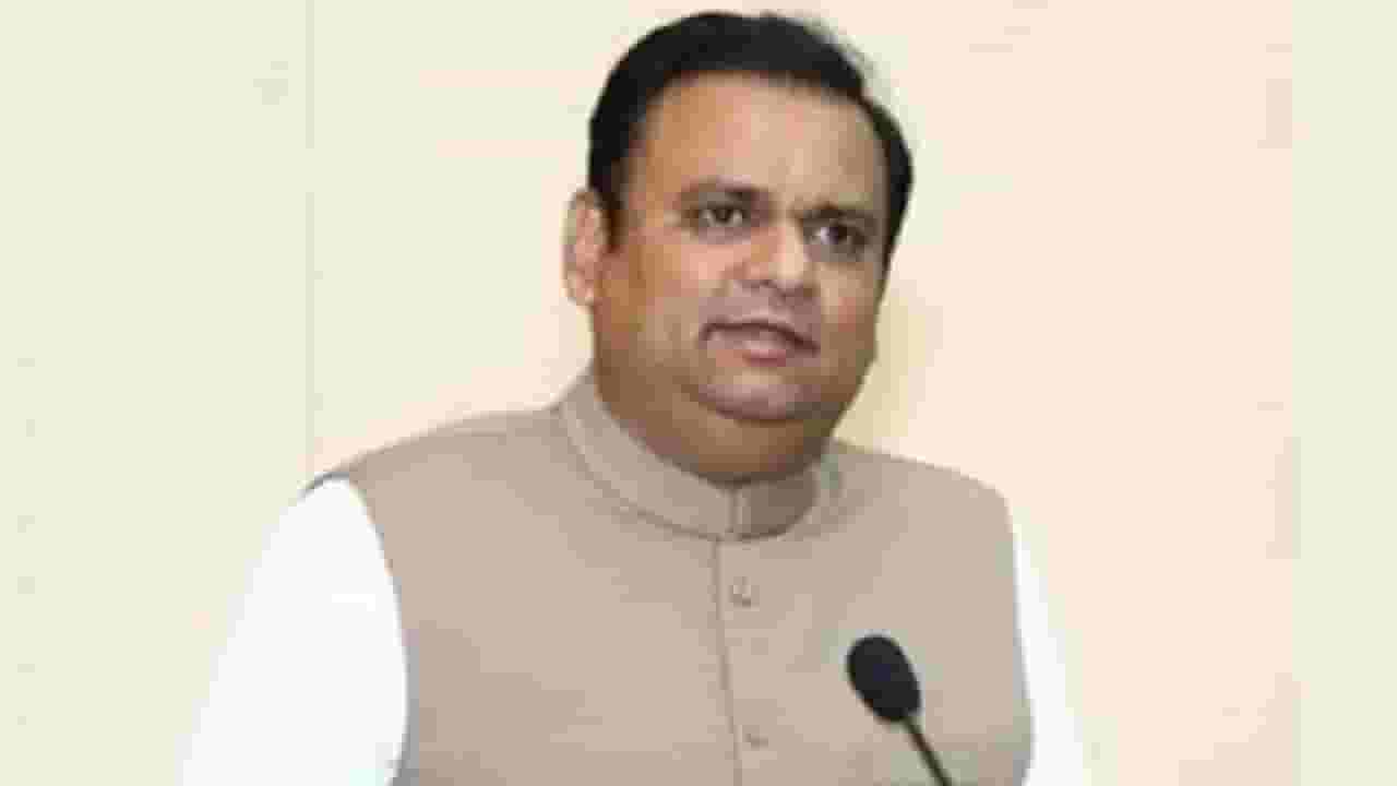 MLA Disqualification Case : विधानसभा अध्यक्षांनी ठाकरे गटाला सुनावले खडेबोल अन् घेतला मोठा निर्णय MLA Disqualification Case : विधानसभा अध्यक्षांनी ठाकरे गटाला सुनावले खडेबोल अन् घेतला मोठा निर्णय