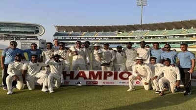 Irani Cup Final | सौरभच्या फिरकीत सौराष्ट्र ढेर, रेस्ट ऑफ इंडियाने उंचावला इराणी कप