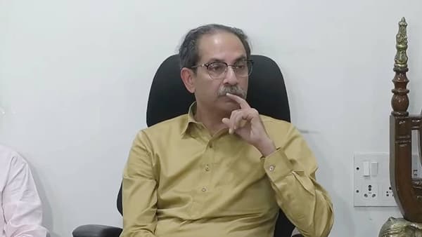 अजितदादा त्यांच्याच उरावर जाऊन बसले; उद्धव ठाकरे यांचा घणाघाती हल्ला
