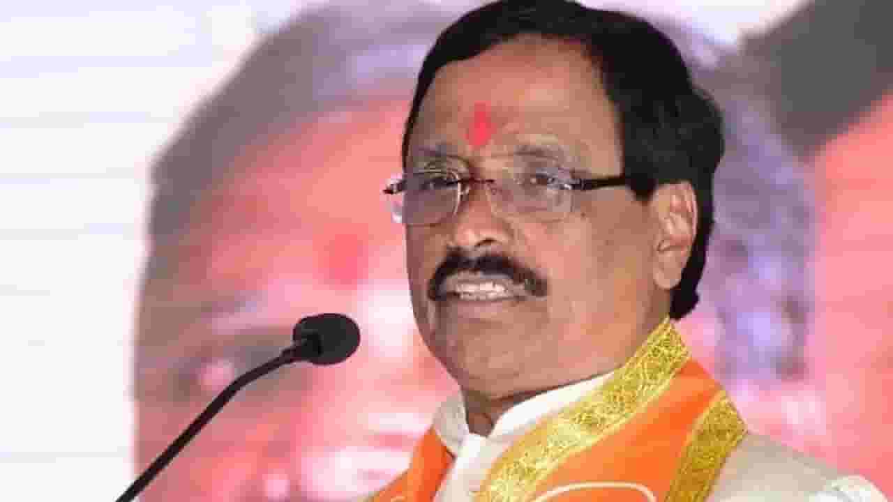 Vinayak Raut : मनोज जरांगे पाटील यांची सभा आणि सरकारचा 'तो' डाव, विनायक राऊत यांच मोठं भाष्य काय? Vinayak Raut : मनोज जरांगे पाटील यांची सभा आणि सरकारचा 'तो' डाव, विनायक राऊत यांच मोठं भाष्य काय?