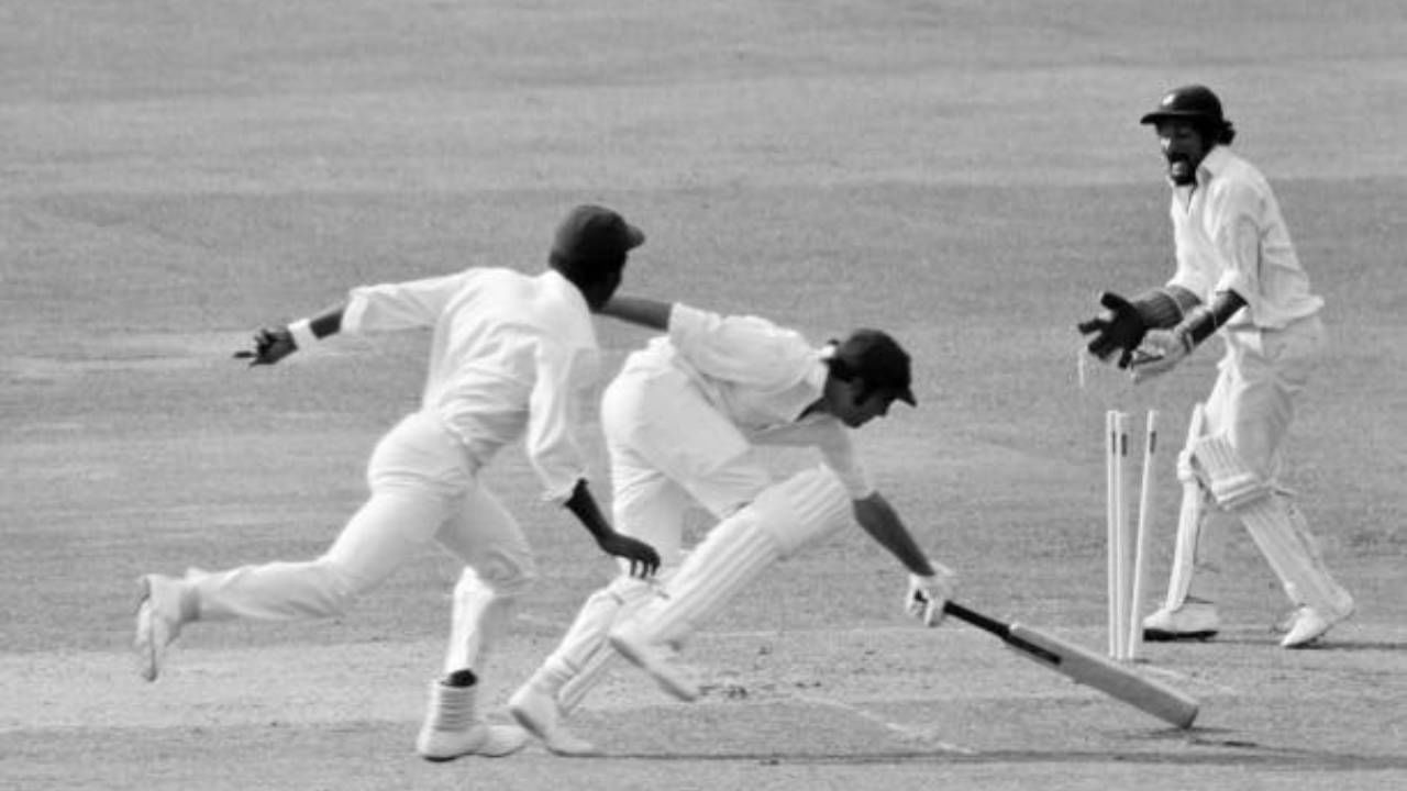 1975 साली ऑस्ट्रेलियाने अंतिम फेरी गाठली होती. तेव्हा वेस्ट इंडिजने 17 धावांनी पराभूत केलं होतं. वेस्ट इंडिजने 291 धावा केल्या होत्या. ऑस्ट्रेलियाने 274 धावा केल्या आणि 17 धावांनी पराभव झाला. 