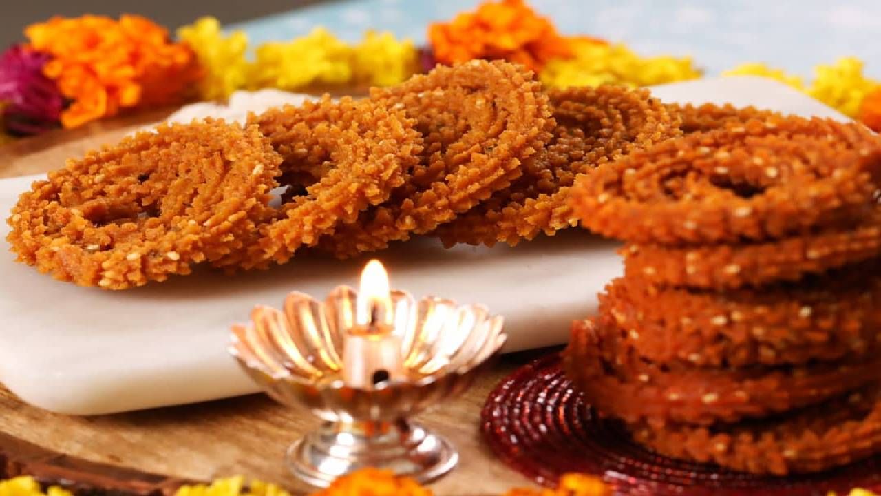 Diwali special Recipe : दिवाळीसाठी चकली रेसीपी, खुसखुशीत चकल्या बनवण्यासाठी सोप्या टिप्स
