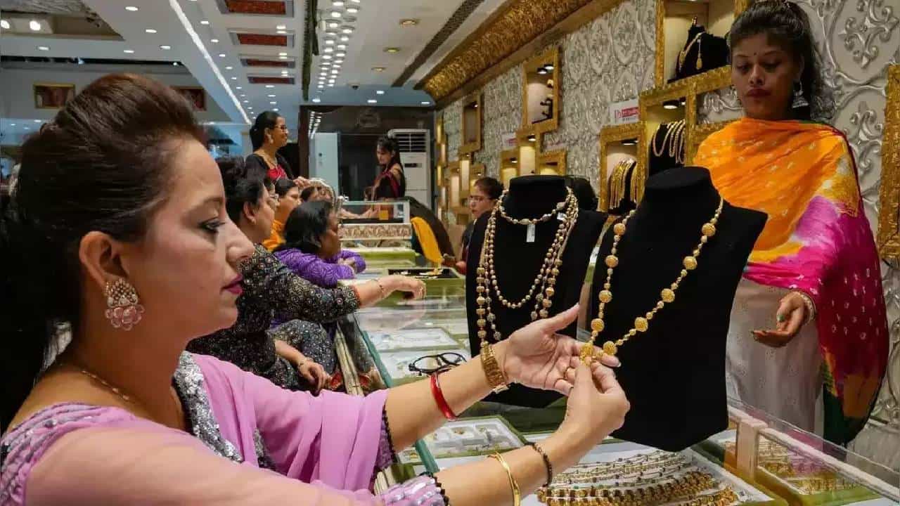 Gold Silver Rate Today : सोने-चांदीचा वाढला भाव, अशा वाढल्या किंमती
