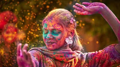 2024 Calenders : 2024 मध्ये कधी साजरी होणार होळी आणि दिवाळी? नवीन वर्षाच्या सर्व महत्त्वांच्या सणांची यादी