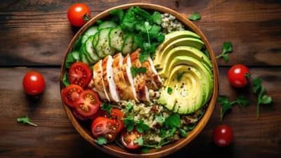 वजन कमी करण्यासाठी तुम्ही घेताय असा आहार? त्याआधी या महत्त्वाच्या टिप्स नक्की जाणून घ्या