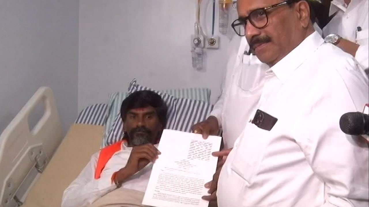 Manoj jarange patil | 'आणखी पंधरा घ्या, पण...', संदीमान भुमरेंसमोर मनोज जरांगे पाटील काय म्हणाले? Manoj jarange patil | 'आणखी पंधरा घ्या, पण...', संदीमान भुमरेंसमोर मनोज जरांगे पाटील काय म्हणाले?