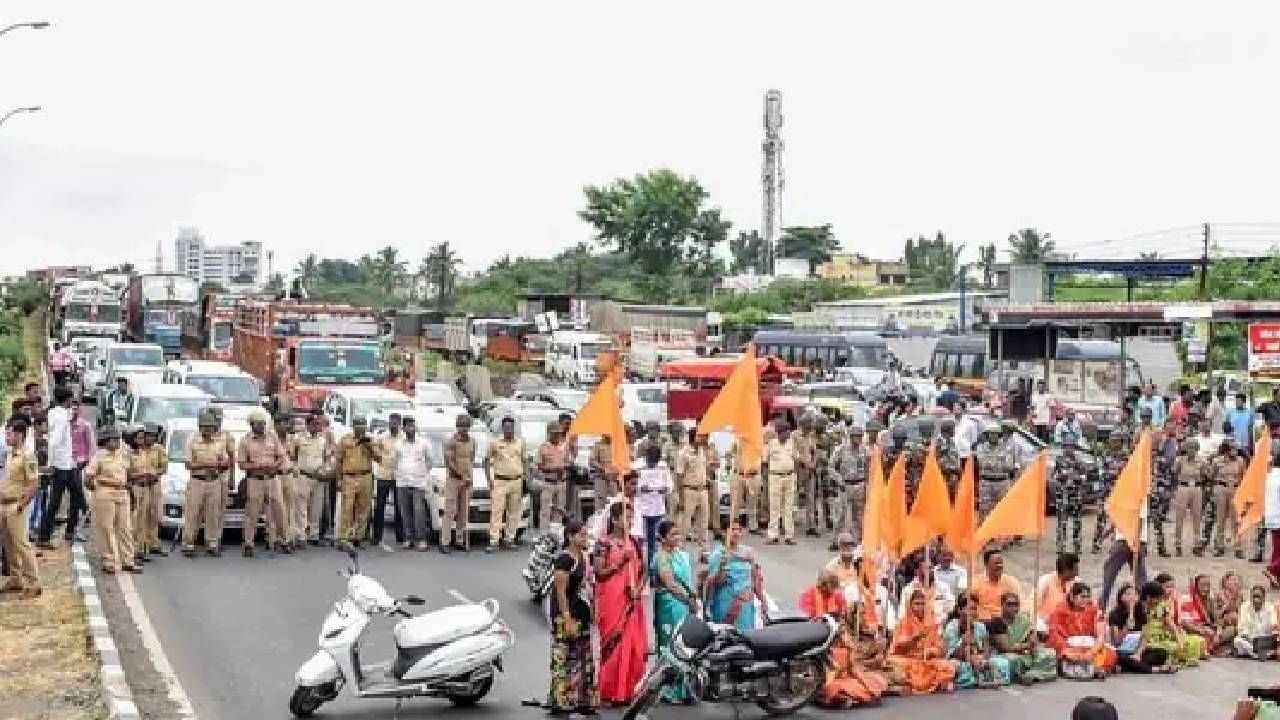 बीडला आंदोलनाची सर्वाधिक झळ, जीवे मारण्याच्या प्रयत्नाचे सात गुन्हे दाखल