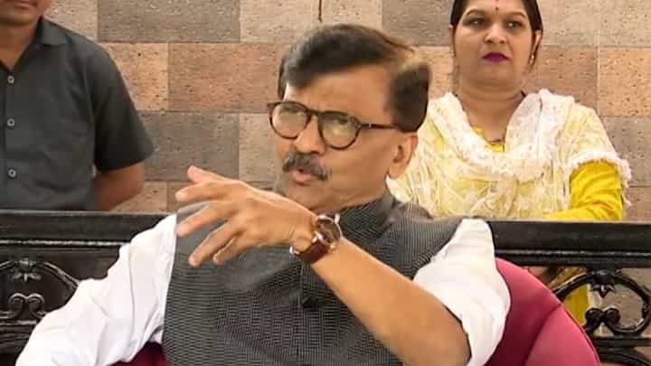 SIT नेमून काय करणार? आमची उखडणार? संजय राऊत यांची भाषा घसरली अन् सरकारवर केला घणाघात SIT नेमून काय करणार? आमची उखडणार? संजय राऊत यांची भाषा घसरली अन् सरकारवर केला घणाघात