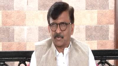 एकमेकांना आव्हानं कसली देता? तुम्ही स्वत:च सरकारमध्ये...; संजय राऊत यांचा छगन भुजबळांवर घणाघात