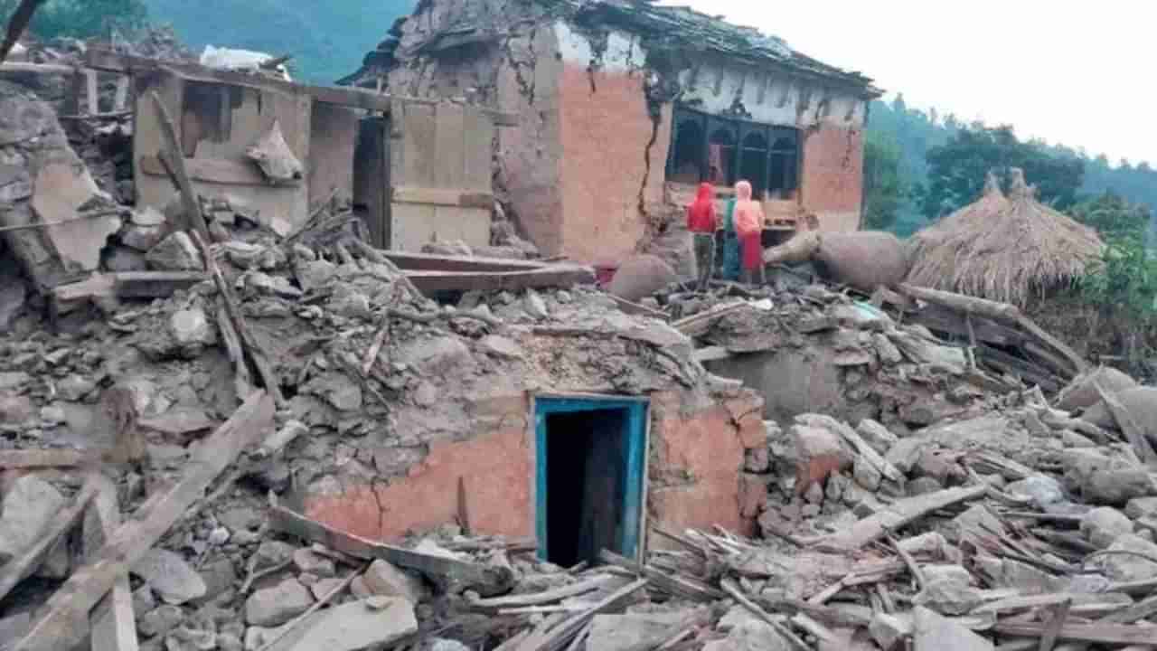 Nepal Earthquake | नेपाळमध्ये भूकंपाने हाहाकार, 129 मृत्यू, संसार मोडून पडले