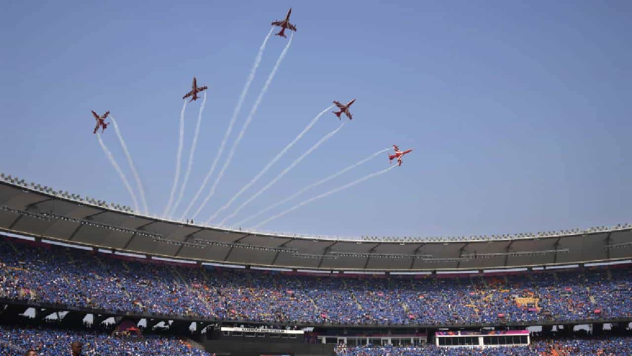 World Cup 2023 Final न भूतो न भविष्यति... आकाशात आतषबाजी; एअर शोने दिपले डोळे