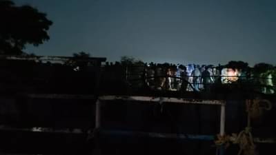 पुण्यातील बोगद्यात 300 फूट खाली पडले शेतकरी, बोगद्यातील पाणी शेतीसाठी घेण्यासाठी गेले अन्...