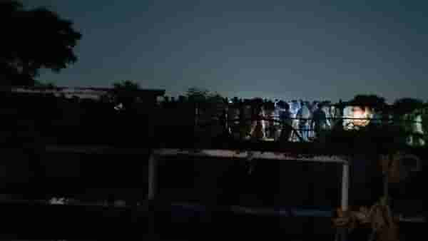 पुण्यातील बोगद्यात 300 फूट खाली पडले शेतकरी, बोगद्यातील पाणी शेतीसाठी घेण्यासाठी गेले अन्...