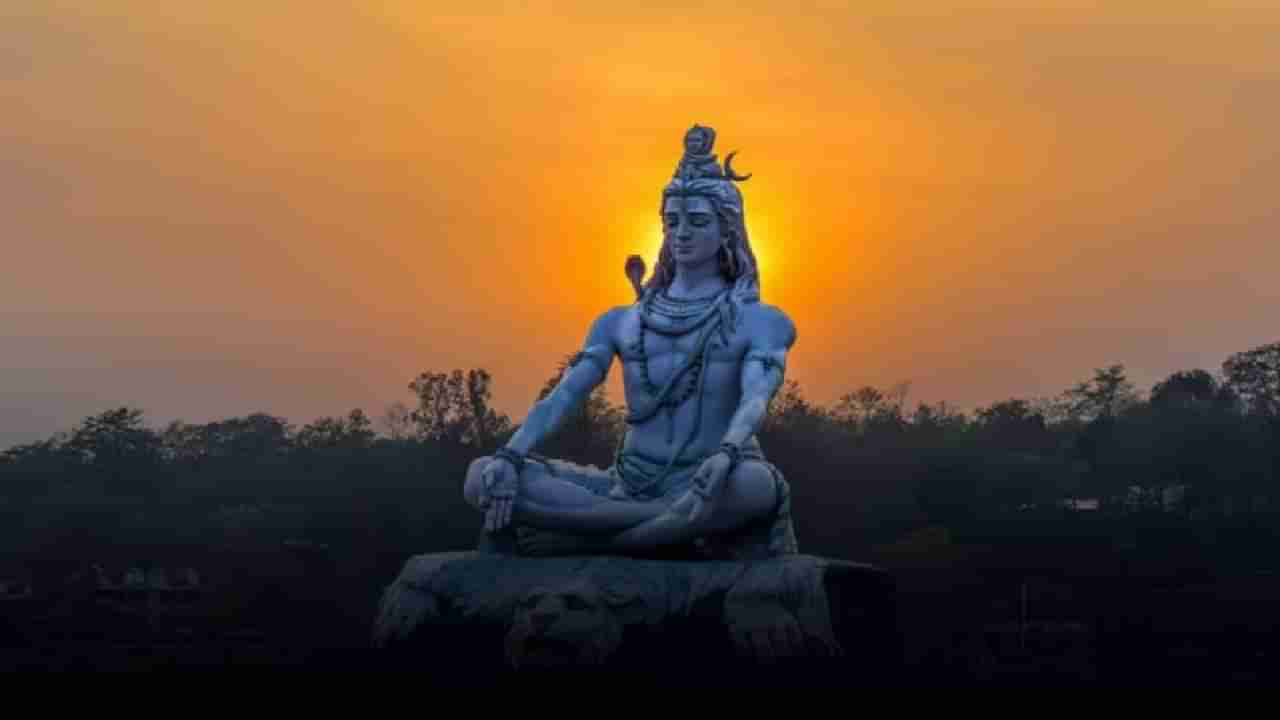 Shivratri December 2023 : डिसेंबरमध्ये या तारखेला साजरी होणार मासिक शिवरात्री, अशी करा महादेवाची आराधना