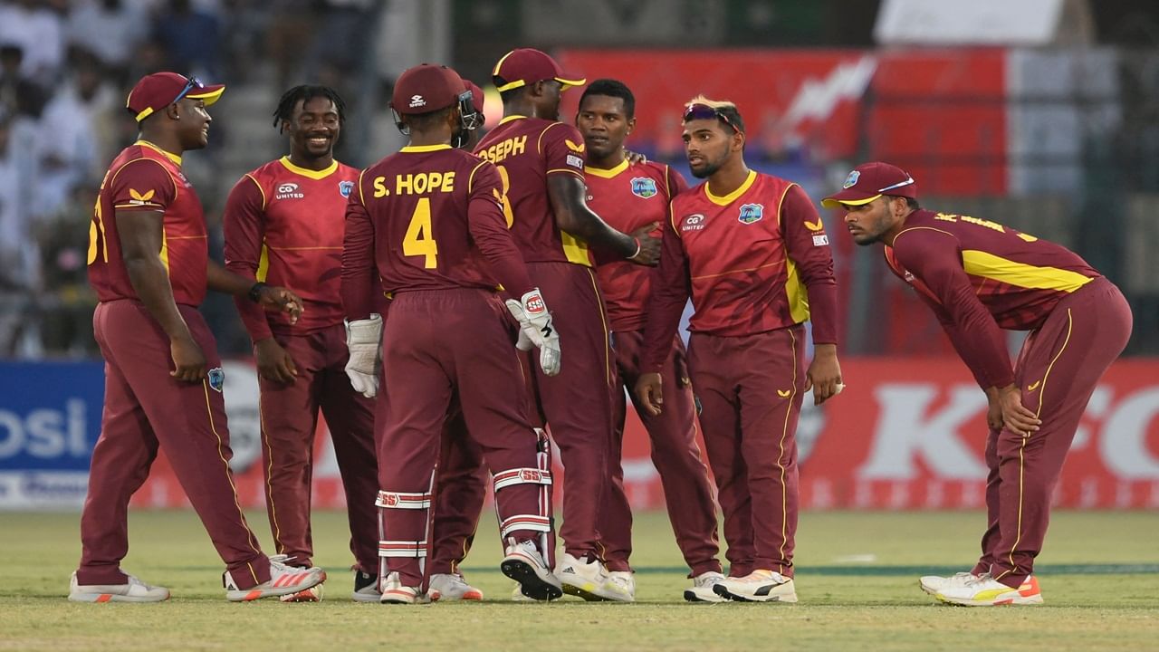 WI vs ENG | इंग्लंड विरुद्धच्या वनडे सीरिजसाठी वेस्ट इंडिज टीम जाहीर WI vs ENG | इंग्लंड विरुद्धच्या वनडे सीरिजसाठी वेस्ट इंडिज टीम जाहीर