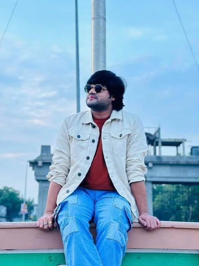 YouTuber ishan ali - मुंबईत घेतले अभिनयाचे धडे, महिन्याला कोट्यावधीची कमाई, जाणून घ्या कोण आहे ईशान अली