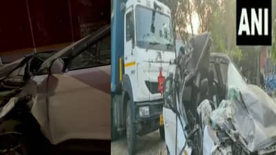 आधी ट्रकचालकाला उडवले, नंतर स्कुटीला धडक, नवी मुंबईत मध्यरात्री थरार, भीषण अपघातात एक ठार