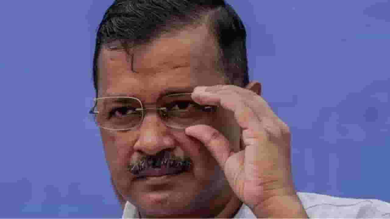 दिल्लीत अचानक 144 कलम लागू, अरविंद केजरीवाल यांचा असा काय गुन्हा?