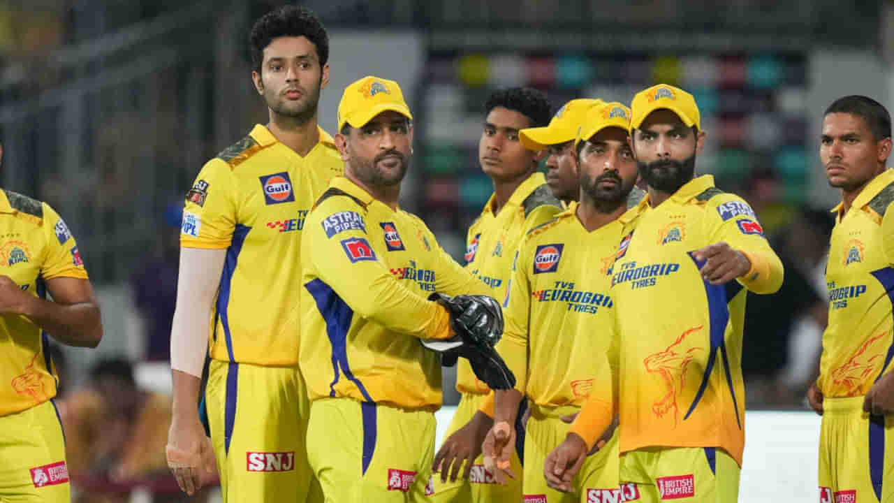 IPL 2024 Retention : धोनी IPL 2024 खेळणार की नाही? CSK कडून रिटेन-रिलीझ केलेल्या खेळाडूंची यादी जाहीर