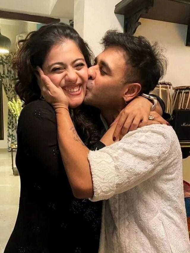 काजोल म्हणतेय “Happy Men’s Day!”