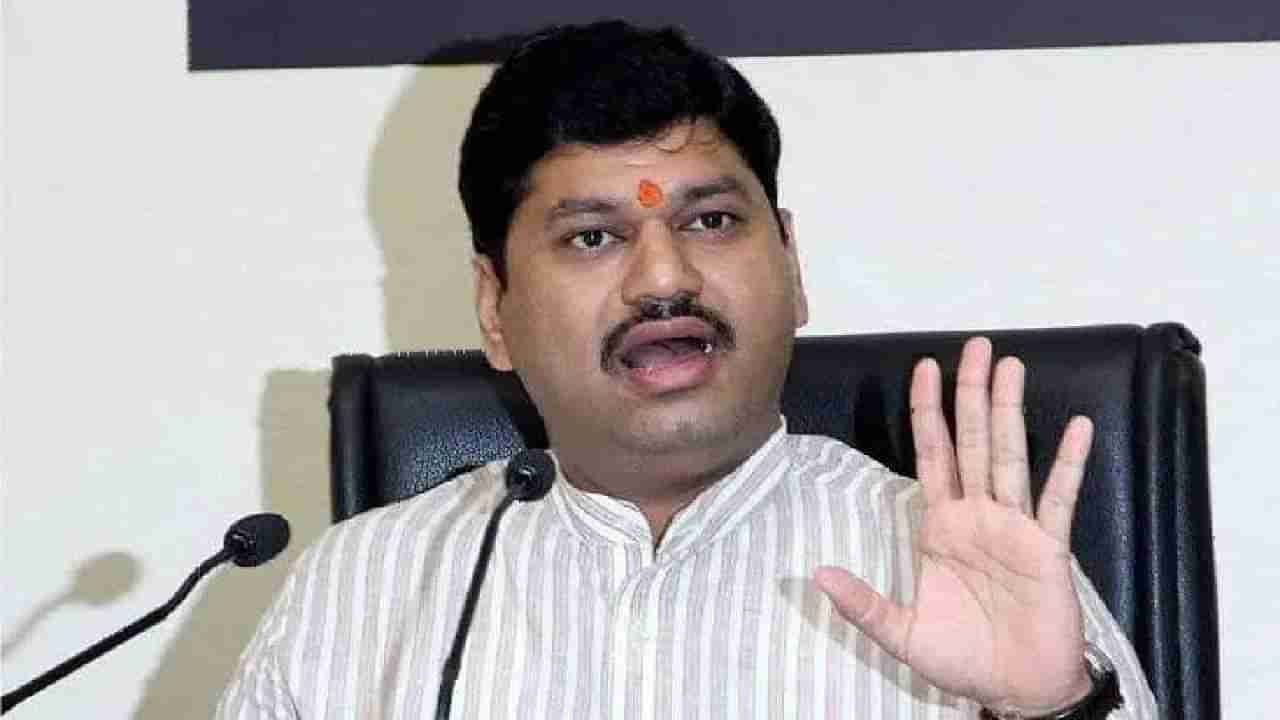 Dhananjay munde | धनंजय मुंडे घरात नर्तकीला..., महाराष्ट्राच्या राजकारणात पुन्हा एकदा गंभीर आरोप