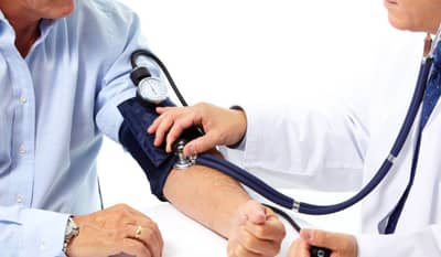 थंडीत या आजारांचा वाढतो धोका, असा करा स्वत:चा बचाव