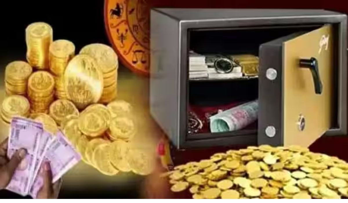 तिजोरीत ठेवा फक्त ही एक गोष्ट, कधीच कमी पडणार नाही पैसा
