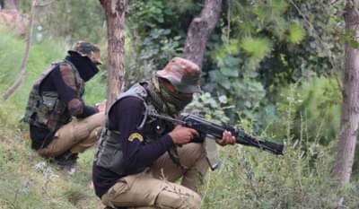 जम्मू-काश्मीरमध्ये दहशतवादी आणि जवानांमध्ये चकमक, लष्कराचा एक कॅप्टन शहीद