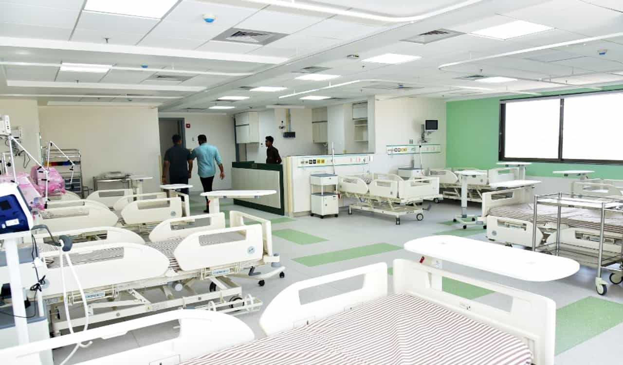 बहिणीचा मृतदेह ओढणीने पाठीला बांधला अन् बाईकवरून घेऊन गेला; व्हायरल व्हिडीओने खळबळ