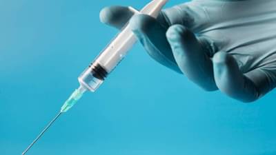 बॉयफ्रेंडच्या डोळ्यात रेबीजची सुईच खुपसली.. दुसऱ्या मुलीकडे पाहिले म्हणून तरूणीने घेतला खतरनाक बदला !