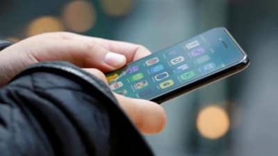 फोनमध्ये इंटरनेट स्लो झालंय, टेन्शन नका घेऊ, असे करा इंटरनेट फास्ट