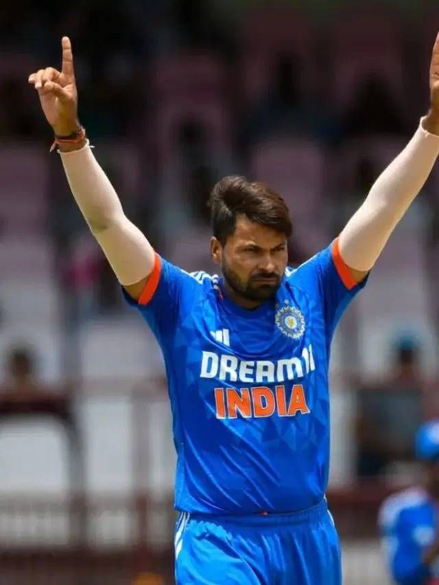 नुकताच बोहल्यावर चढलेला हा खेळाडू आफ्रिकेसाठी ठरणार डेंजरस ? नुकताच बोहल्यावर चढलेला हा खेळाडू आफ्रिकेसाठी ठरणार डेंजरस ?