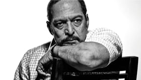 Nana Patekar : 'या' प्रकरणांमुळे नाना पाटेकर अडकले वादाच्या भोवऱ्यात Nana Patekar : 'या' प्रकरणांमुळे नाना पाटेकर अडकले वादाच्या भोवऱ्यात