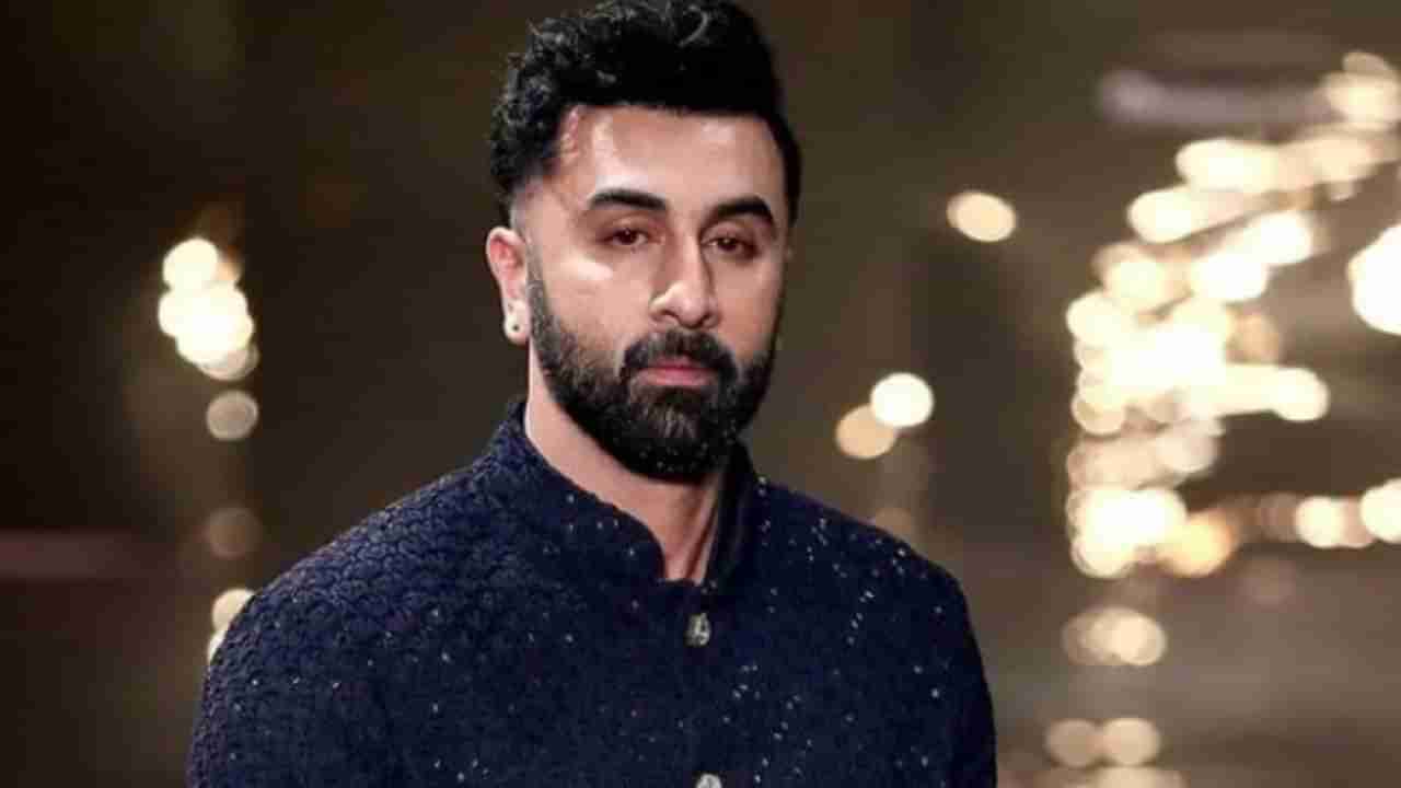 Ranbir Kapoor : याला झालंय तरी काय?, रणबीर कपूर याचा सुजलेला चेहरा पाहून चाहते हैराण