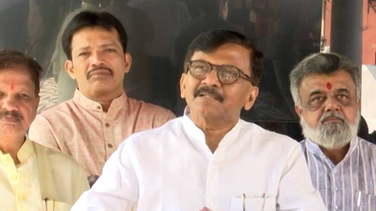 उद्धव ठाकरे यांना अडवताय?, तुमची लायकी काय?; संजय राऊत यांनी थेट पोलिसांनाच ललकारले