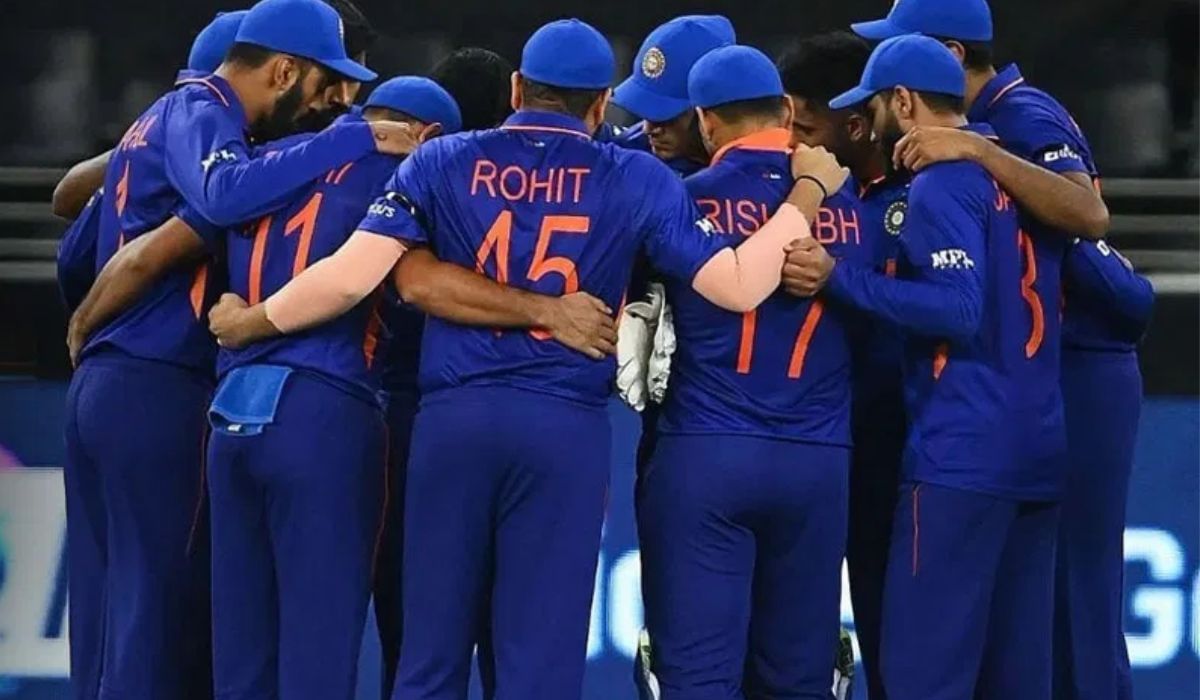 ऑस्ट्रेलिया विरुद्धच्या सीरीजसाठी कशी असेल टीम इंडियाची प्लेईंग इलेवन ऑस्ट्रेलिया विरुद्धच्या सीरीजसाठी कशी असेल टीम इंडियाची प्लेईंग इलेवन