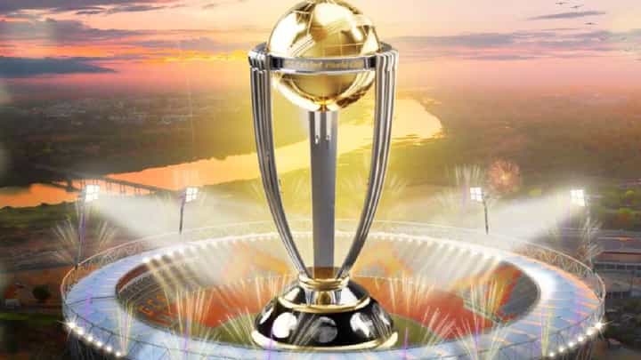 World Cup 2023 : सोन्या-चांदीनं मढवलेल्या World Cup Trophy ची किंमत ऐकून तुम्ही व्हाल गार, बघा किती आहे किंमत? World Cup 2023 : सोन्या-चांदीनं मढवलेल्या World Cup Trophy ची किंमत ऐकून तुम्ही व्हाल गार, बघा किती आहे किंमत?