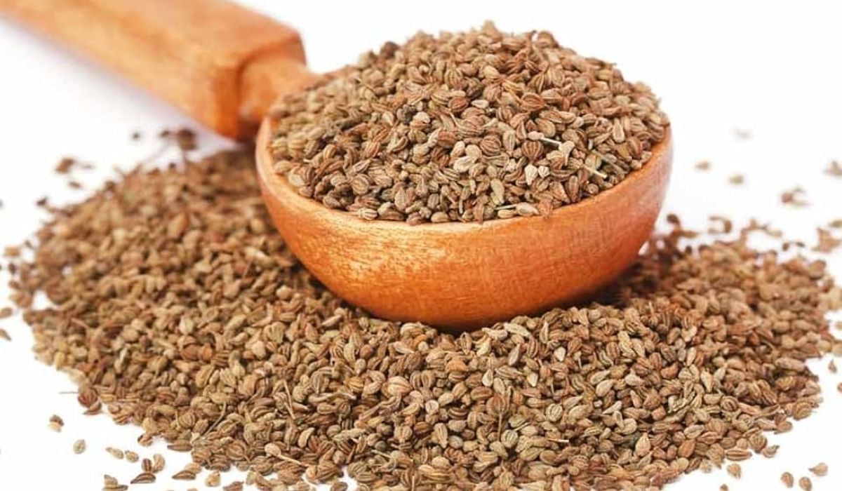 Benefits of ajwain : या समस्यांवर रामबाण उपाय आहे ओवा