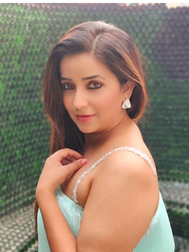 सिंपल ते हॉट, प्रेमाची गोष्टमधील अभिनेत्रीचा लुक पाहून चाहते गोंधळले सिंपल ते हॉट, प्रेमाची गोष्टमधील अभिनेत्रीचा लुक पाहून चाहते गोंधळले