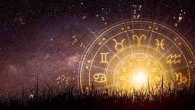 Horoscope 2024 Marathi : 2024 मध्ये या राशीच्या लोकांना करावा लागेल संकटांचा सामना, नाही मिळणार नशीबाची साथ
