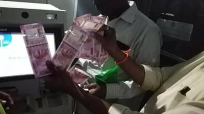 एटीएममधून फाटलेल्या नोटा मिळाल्या, तर त्या बदलून मिळतात का? काय आहेत नियम