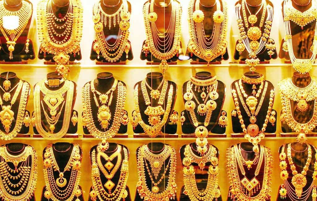 Gold- भविष्यात ज्याचे मूल्य वाढेल अशी वस्तू खरेदी करा