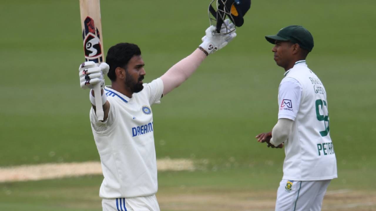 IND vs SA Test : भारताचा पहिला डाव 245 धावांवर आटोपला, गोलंदाजांसमोर धावा रोखण्याचं आव्हान IND vs SA Test : भारताचा पहिला डाव 245 धावांवर आटोपला, गोलंदाजांसमोर धावा रोखण्याचं आव्हान