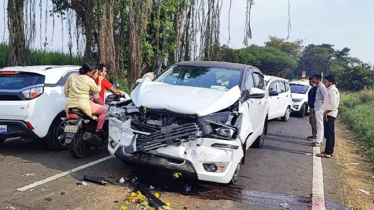 आरोग्य मंत्र्याच्या ताफ्यातील कारला अपघात, सावंत यांना किरकोळ मार; नेमकं काय घडलं?