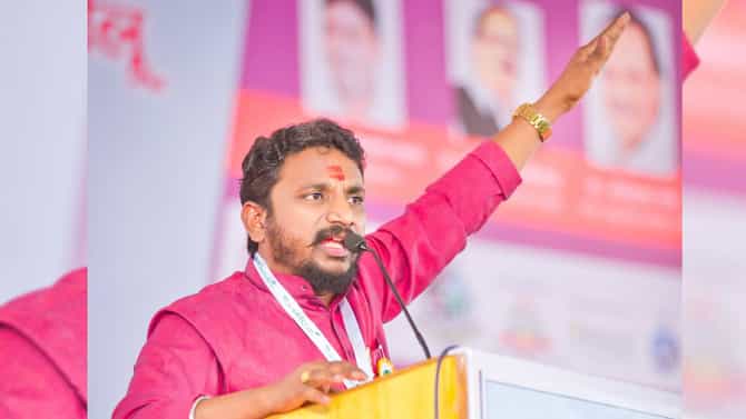 खरा बौद्धिक वर्ग दीक्षाभूमीवर होतो; अमोल मिटकरी यांचा भाजपवर पलटवार